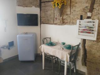 Cozy Loft in the Heart of Cagliari - Cagliari - 3