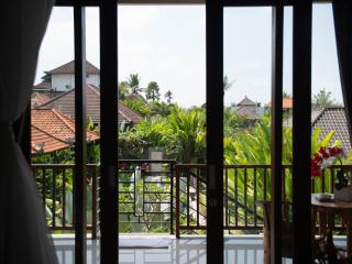 Ratna Villa 4 - 5