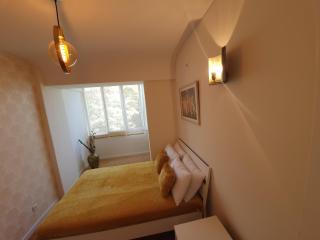 Guesthouse XANA - Lisbona - 1