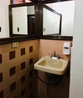 Dionisio Inn - 4