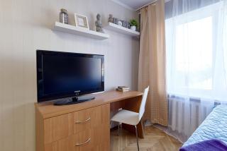 l3-82 MAIN STREET- MODERN NEW THREE 3 SEPARATE 3BEDROOMS 100 m2 - CENTRAL LOCATION, METRO PALACE OF SPORTS - GULLIVER MALL, ARENA CITY - Kiev - 3