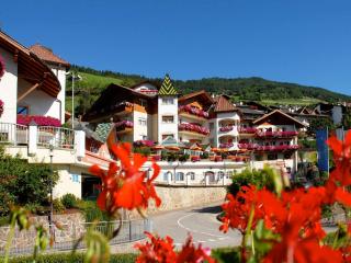 Aktiv & Relax Hotel Hubertus - Villandro - 0