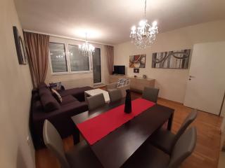 Orange Apartment - Sarajevo - 3