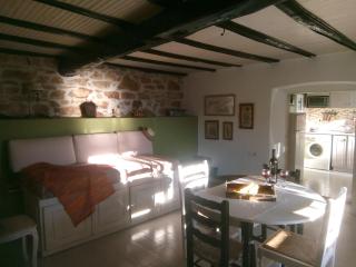 "Aristidis Stone House" - Kavalléraina - 6