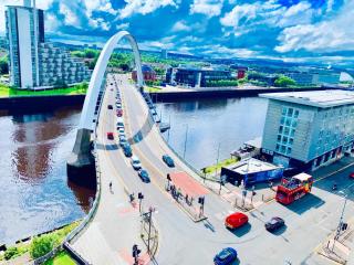 Glasgow City Centre - The PENTHOUSE with RiverViews - (Duplex, 3 Bedrooms, 3 Bathrooms, 2 Living rooms/Kitchen, Private SKY Terrace, 2 Parkings, Top Floor, Huge - 2100 sq ft, SECC HYDRO) - Glasgow - 9