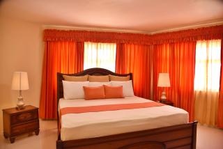 Hotel Grand A View - Montego Bay - 9