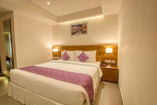 Lilac Hotel, 5th Block - 2