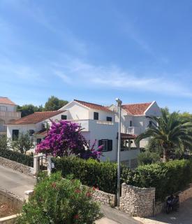 Holiday Home Brac - Supetar - 0