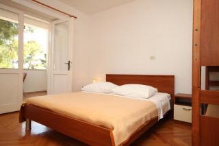 Apartments by the sea Brela, Makarska - 6688 - 2
