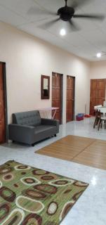 HOMESTAY AQILAH PASIR PUTEH KELANTAN - Pasir Puteh - 4