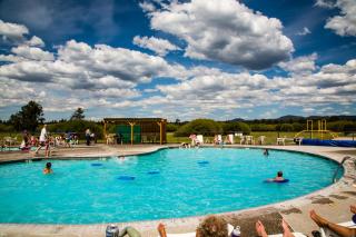 Bend-Sunriver Camping Resort 24 ft. Yurt 16 - Sunriver - 1