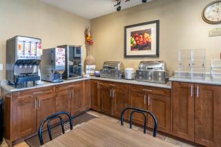 Devonian Hotel and Suites - Fox Creek - 1