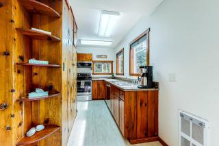 Cozy Cottage - 1
