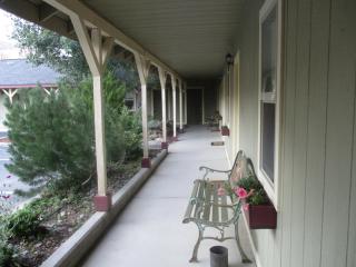 Virginia City Inn - 1