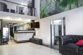 RedDoorz near Gedung Sate 2 - 3