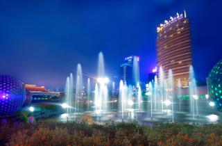 Zhuhai Charming Holiday Hotel - 8