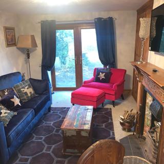The Cottage, Grotton Hall, Lydgate, Saddleworth - 9