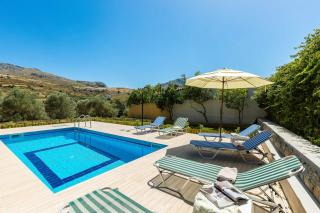 Gorgeous Pool Garden Villa - Áyios Ioánnis - 0
