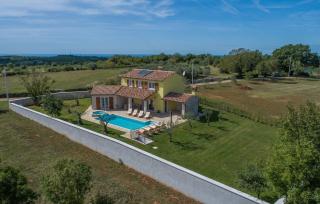 Villa Gardenia with pool - 8
