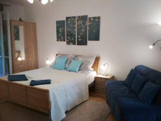 Zsuzsa Apartman - Budapest - 8