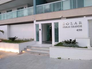 Apartamento Com Vista Para o Mar Com 2 Vagas de Garagem - Arraial do Cabo - 0