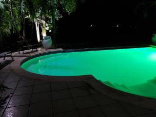 Villa M-6 Metro Country Club - 1