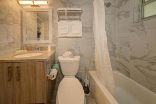 Riverside Apartments By The Beach - Pompano Beach - 6