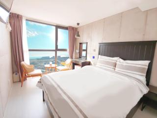Hotel Stay Interview Jeju - Seogwipo - 4