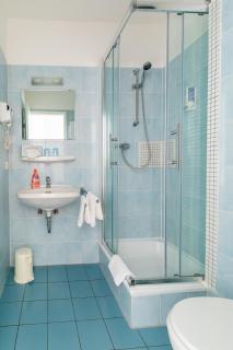 Hotel Garni Zum Dorfbrunnen - Bornheim - 7