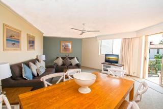 Sandcastles On Currumbin Beachfront, Gold Coast - 6