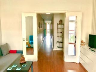 Luxury part of the city - Modern Apartment with Airconditioning - near Subway - Lisbona - 1