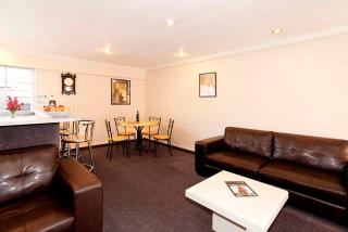 Colonial Inn Motel - 3