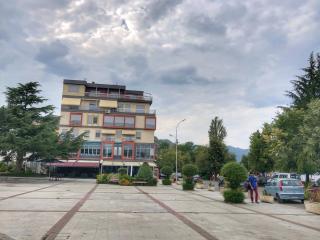 Llakmani Apartment - Pogradec - 1