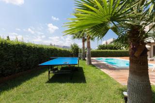 Aria Villas - Private Pool, Playground, Ping Pong & Close to Beach, By ThinkVilla - Pigi - 5