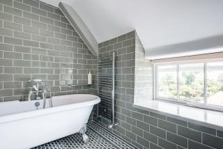 Magnificent Clarence cottage! - 3