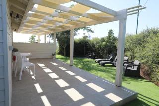 Lakeside Terrace - 4