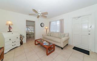 Walk to the Beach or Village in minutes! - 1