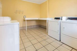 Days Inn by Wyndham Natchez - Natchez - 2