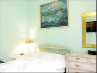 Central & Cosy boutique Apt - 3 min from Metro - 7