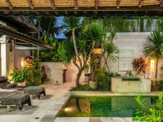 Ahimsa Moon Villa Seminyak - Seminyak - 2