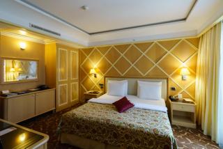 Splendid Conference & Spa Resort - Budva - 4