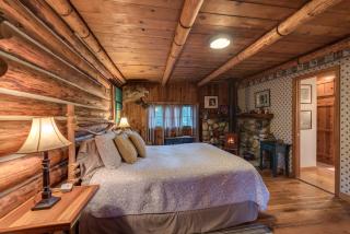 The Davies Family Inn - 3