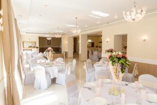 Hotel Dastan - Levice - 9