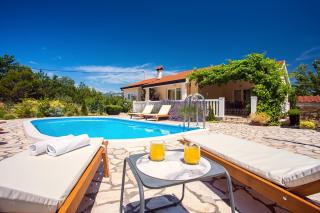 VILLA ANA - 3 bedroom villa with private pool and unspoiled natural environment - Kučiće - 4