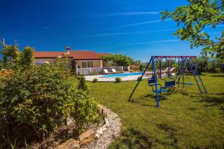 VILLA ANA - 3 bedroom villa with private pool and unspoiled natural environment - Kučiće - 2