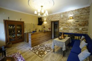 Hotel Daisy S Home - Kutaisi - 3