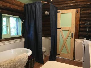 Trapper John's Cabin & Cottages - 1