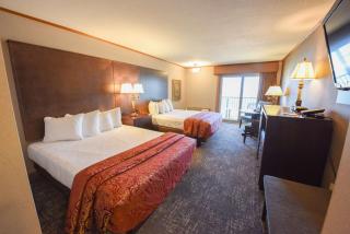 Best Western Plus Dockside Waterfront Inn - 1