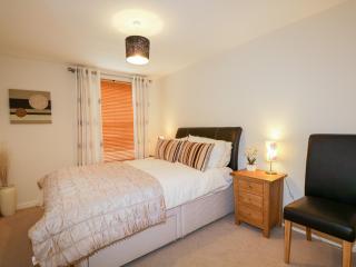 7 Riverside Gardens - 3