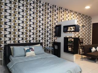 Home Studio - Regalia Suites - 4